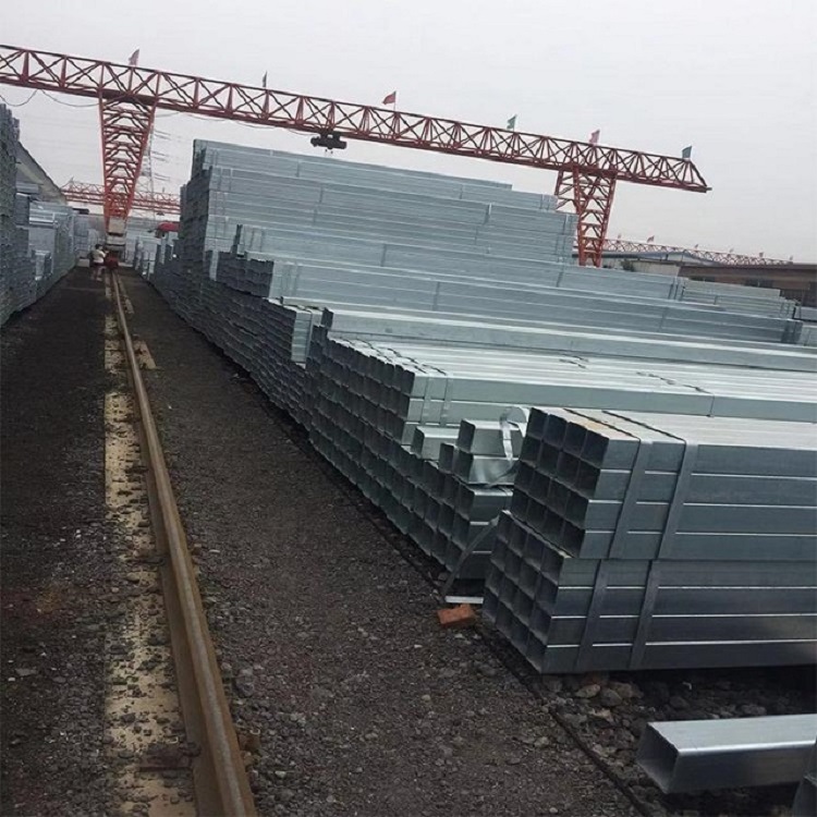 ����\����